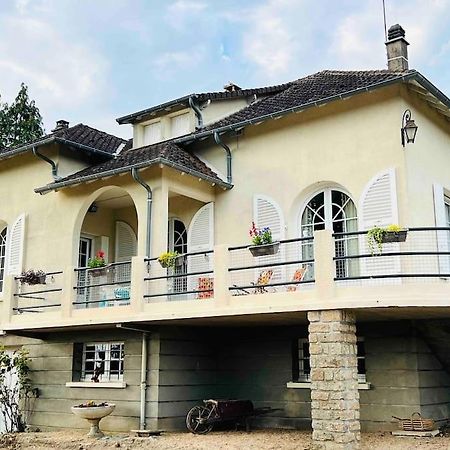 Gite De La Petite Fourmy Saint-Sulpice-les-Feuilles Εξωτερικό φωτογραφία
